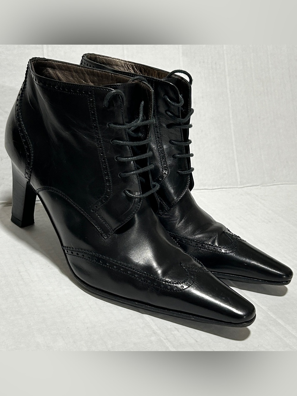 Fratelli Rossetti Black Leather Lace-Up Pointed Heel Boots